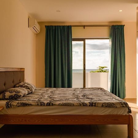 Stella Marris Beachfront Villa Pointe aux Sable Kültér fotó