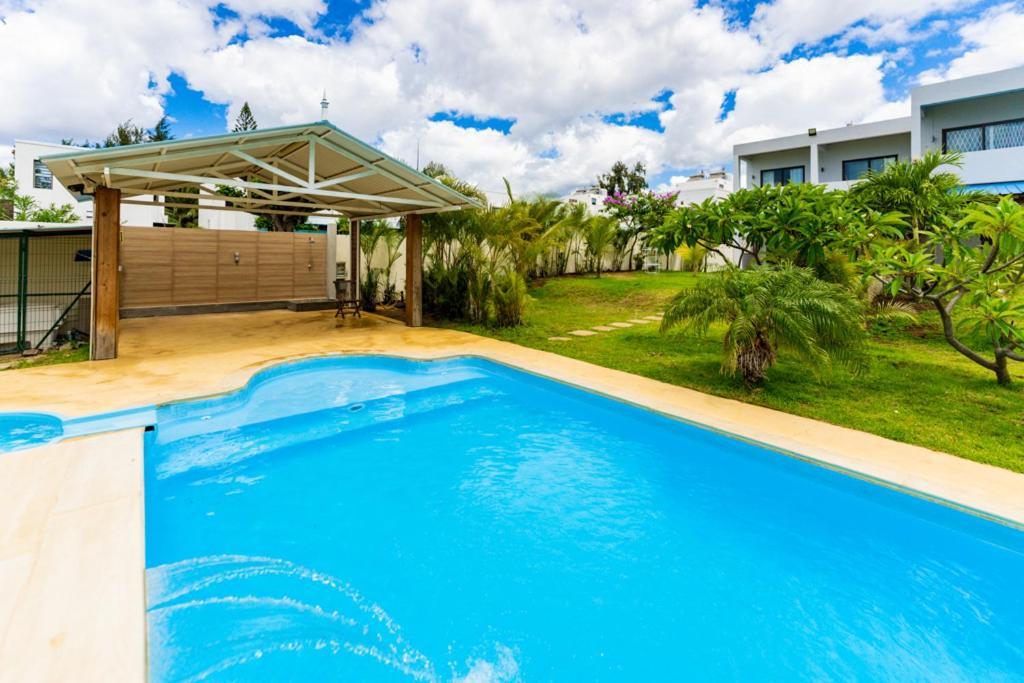 Stella Marris Beachfront Villa Pointe aux Sable Kültér fotó