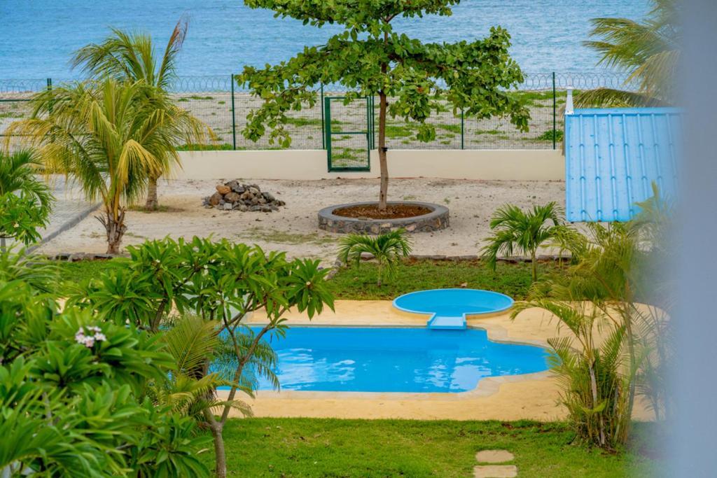 Stella Marris Beachfront Villa Pointe aux Sable Kültér fotó