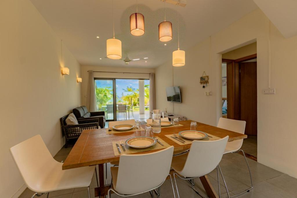 Stella Marris Beachfront Villa Pointe aux Sable Kültér fotó